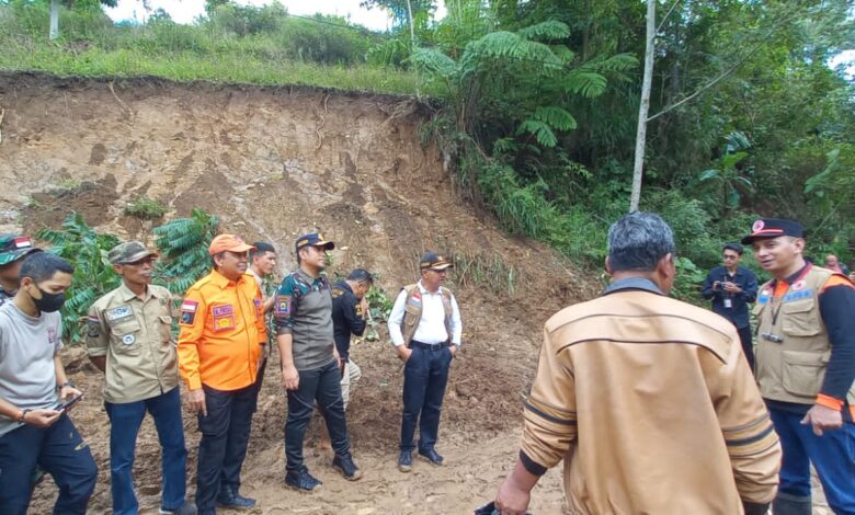Bantu Pencarian Korban Longsor di Jeneponto, Gubernur Andi Sudirman Turunkan Tim BPBD dan Dinsos Sulsel