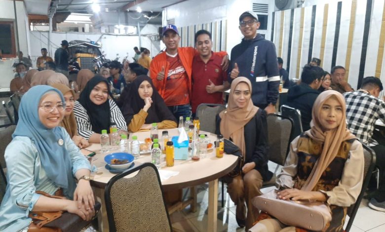 Rudianto Lallo Siapkan Seragam Pengurus IKA Unhas Makassar