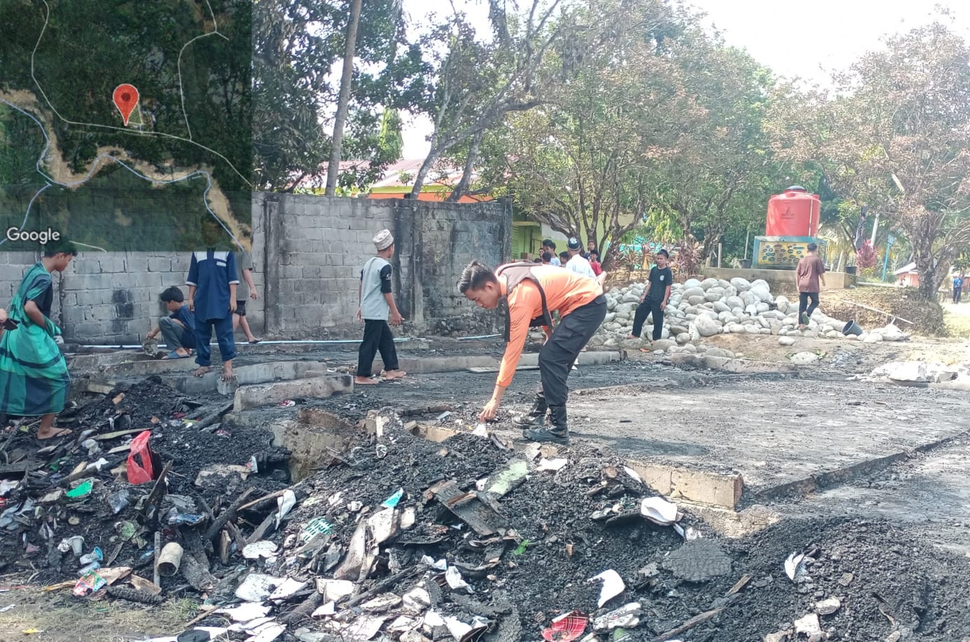 Asrama Ponpes Darul Arqam di Lutra Terbakar, Gubernur Andi Sudirman Kirim Bantuan