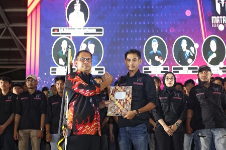 Kukuhkan Pengurus Matador, Danny Pomanto Kagumi Semangat Anak Muda Makassar