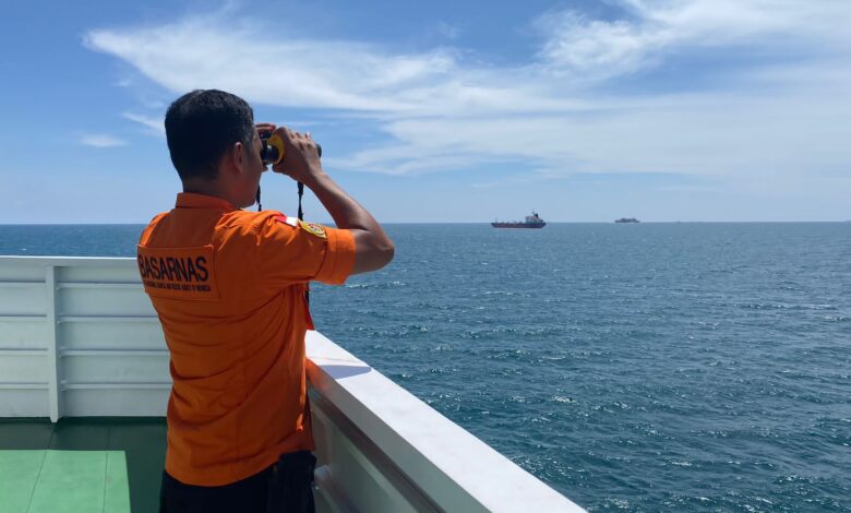 KLM Al Mubarok Hilang Kontak, Basarnas Sulsel Mengerahkan KN Sar Kamajaya 104 Lakukan Pencarian