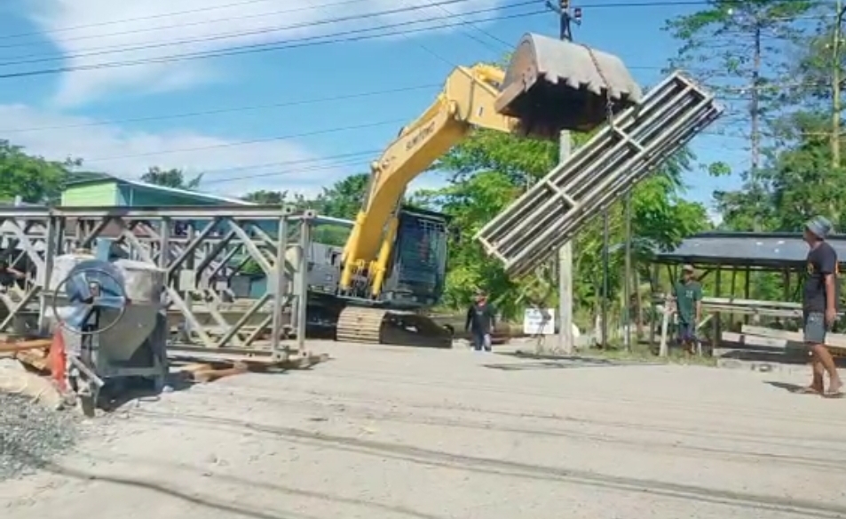 Penanganan Darurat Jembatan Rampoang di Palopo, Gubernur Andi Sudirman: Tahap Pemasangan Rangka Bailey