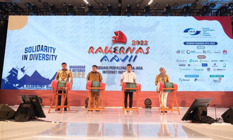 Hadiri Rakernas APJII, Adnan: Pemerintah Harus Siap Memasuki Era Digitalisasi