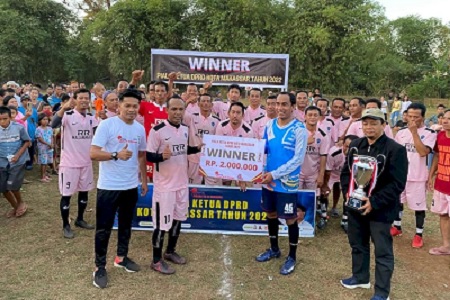 Turnamen Sepakbola Piala Ketua DPRD Makassar di Lakkang Berakhir, Ditutup Rudianto Lallo