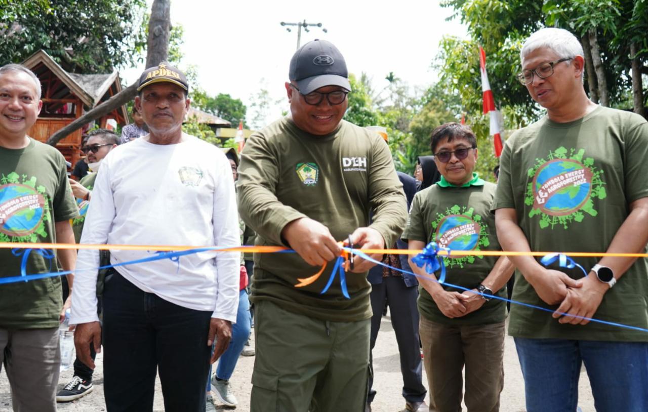 Aksi Tanam 70.000 Pohon PT Bumi Karsa Bersama Yayasan Hadji Kalla