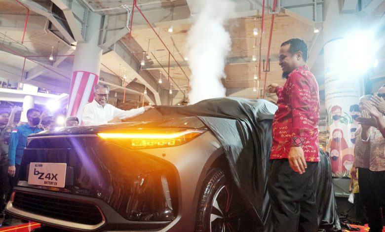 All New Toyota bZ4X Resmi Meluncur di Toyota Carnaval 2022
