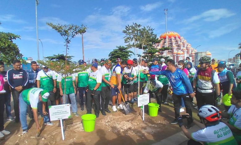BMPD Sulsel Gowes Bersama Sekaligus Tanam Pohon Ketapang Bersama Gubernur Sulsel