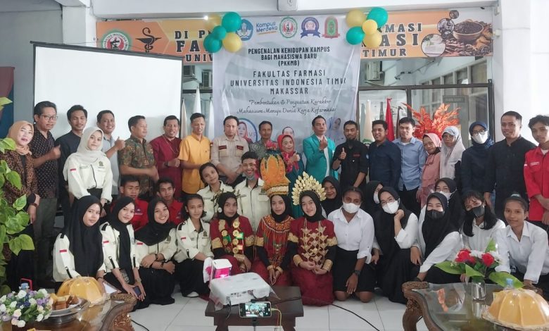 Fakultas Farmasi UIT, Gelar PKKMB Secara Meriah
