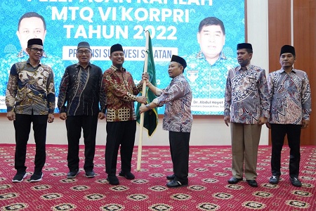 Andi Sudirman Lepas 19 Peserta MTQ VI KORPRI 2022 ke Padang
