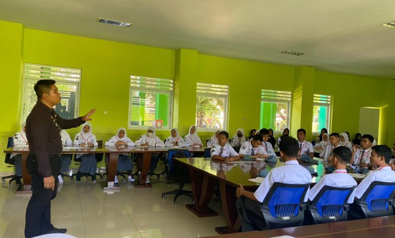 Semangati Siswa Anggota Paskibraka MAN I, Ketua PPI Bone: Tunjukkan Kemampuan Kalian!