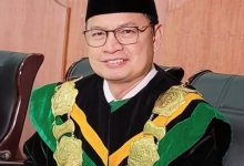 Prof Taruna Ikrar Dikukuhkan Jadi Guru Besar Tetap Farmakologi Universitas Malahayati