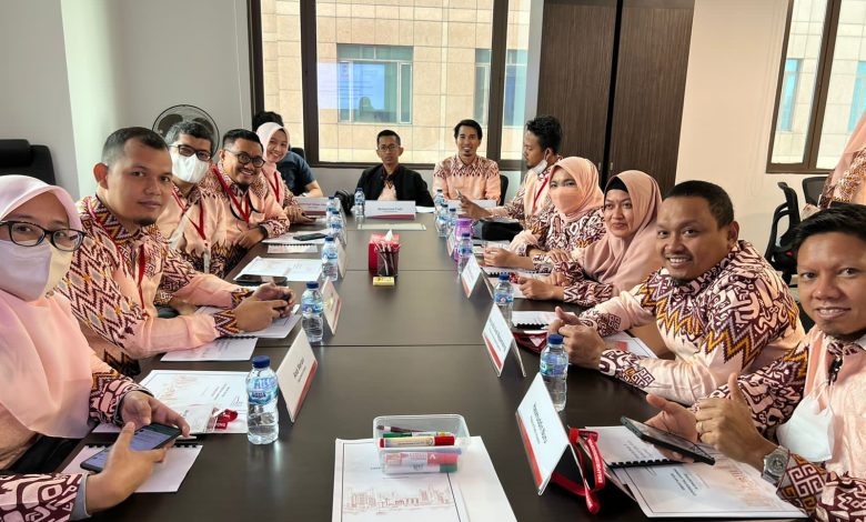 Wujudkan Makassar Kota Dunia, Danny Pomanto Boyong ASN ke Singapura Ikuti Capacity Building Temasek Foundation