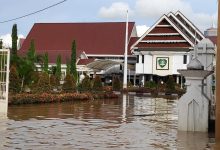 Maros Dilanda Banjir, Gubernur Andi Sudirman Salurkan Bantuan Logistik