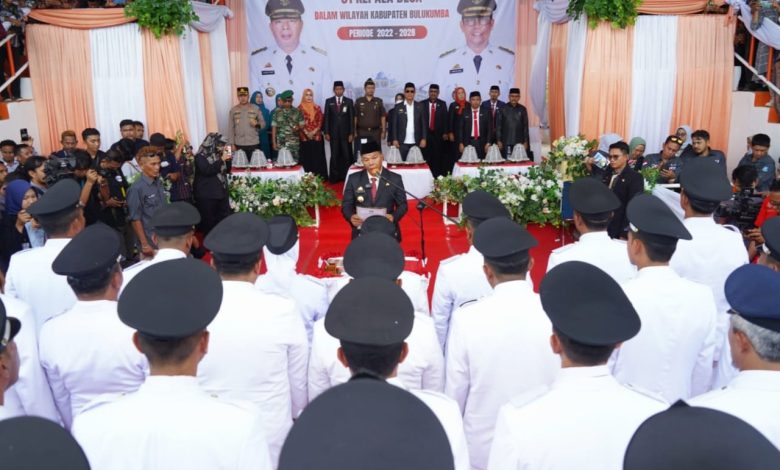Bupati Bulukumba Lantik 31 Kades Terpilih dan Bagikan Bibit Unggul