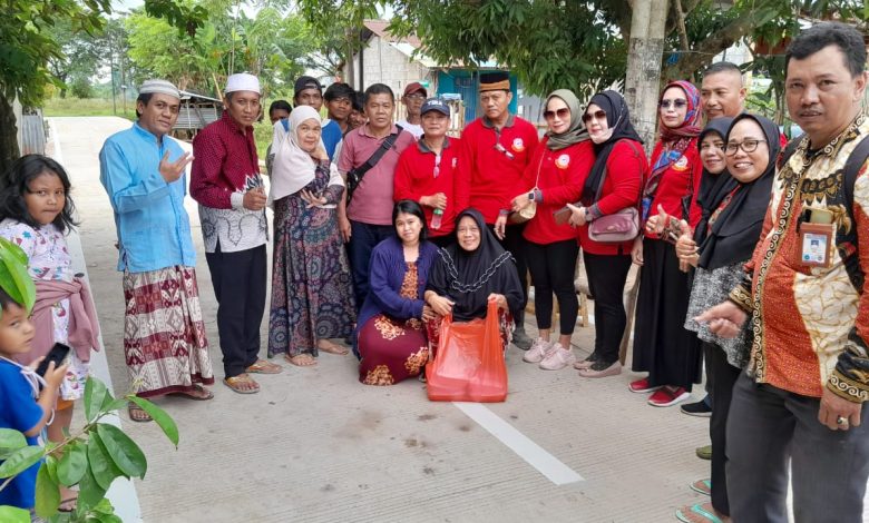 Kembali Berbagi Di Jumat Berkah, KZI Internasional Sasar Pengungsi Banjir Di Manggala