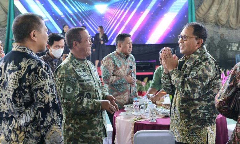 Hadiri Pisah Sambut Pangdivif 3/Kostrad, Danny Pomanto Titip Pesan Ini