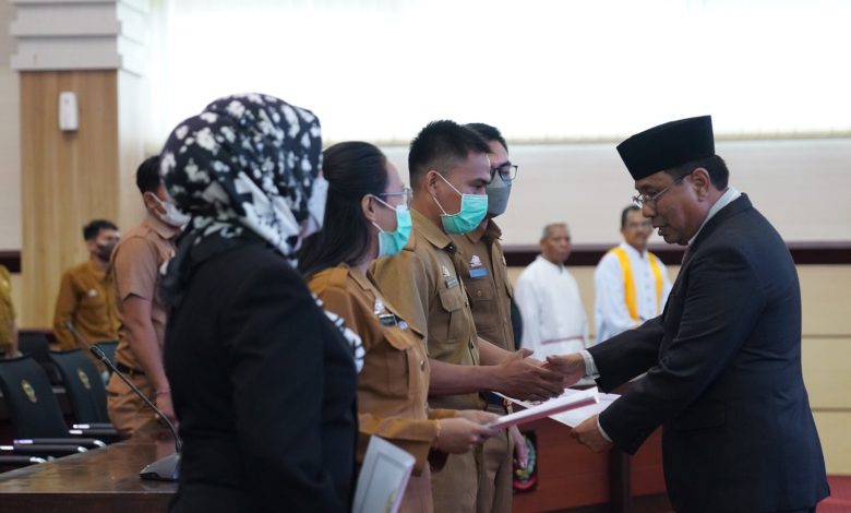 Plh Sekda Lantik 185 Pejabat Fungsional Lingkup Pemprov Sulsel