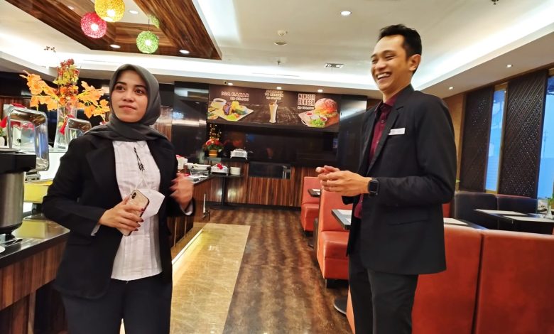 Sambut Malam Tahun Baru, Western Plus Makassar Usung Tema Mask the New Year on, in style