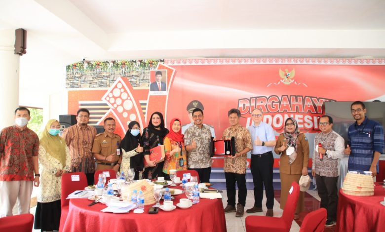 Wabup Edy Manaf Terima Tim Monev Program USAID Madani