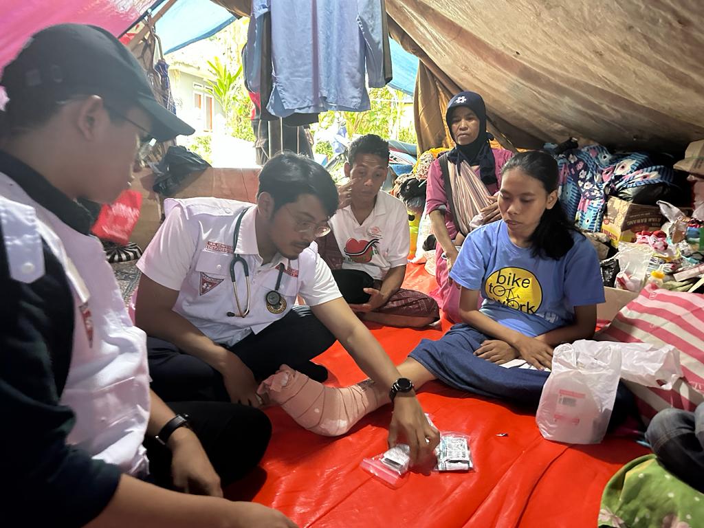 dr Udin Malik Bawa Bantuan Tim Medis dan Logistik ke Cianjur