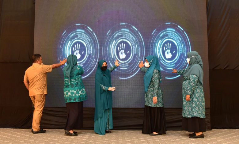 Launching Gerakan Keluarga Cerdas Teknologi Digital, Naoemi Berharap Ada Tindak Lanjut ke Desa-desa