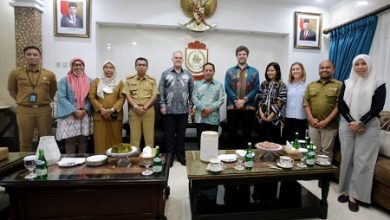 Diterima Sekda Ansar, Adrian Lochrin Akui Hubungan Makassar-Australia Sangat Istimewa
