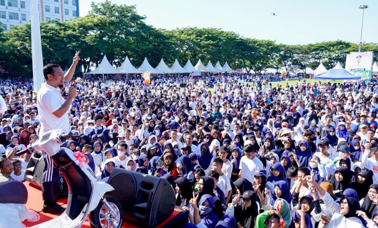 Andi Sudirman Lepas Sulsel Anti Mager di Bantaeng, Warga: Gubernur Andalan