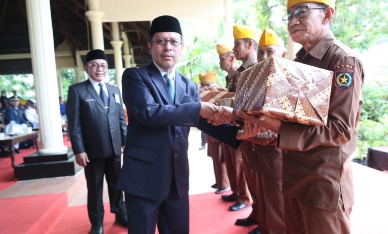 Peringati Korban 40 Ribu Jiwa, Pemkot Makassar Serahkan Bantuan Ke Legiun Veteran