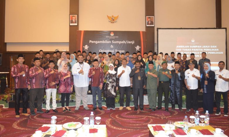 PPK Se Kota Palu Ucapkan Sumpah Janji di Depan Perwakilan Pemerintah dan Dewan