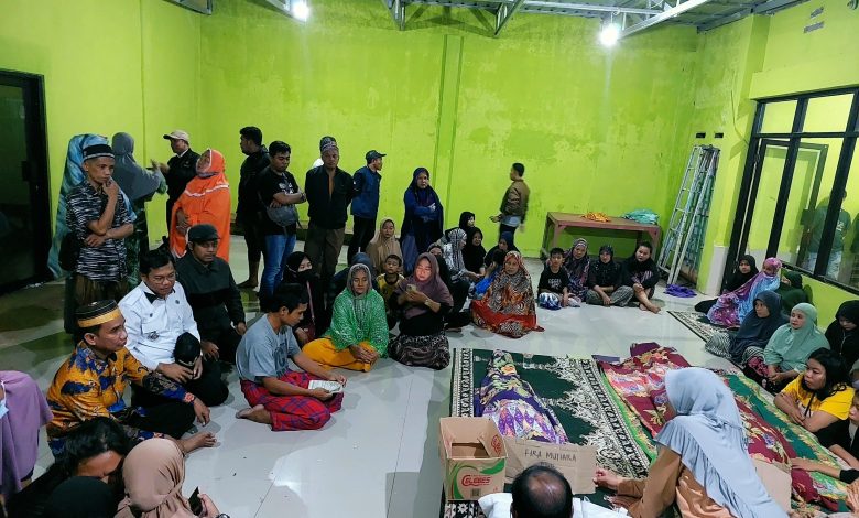 Ketua DPRD Rudianto Lallo Melayat di Rumah Duka Tertimpa Pohon Tumbang di Biringkanaya