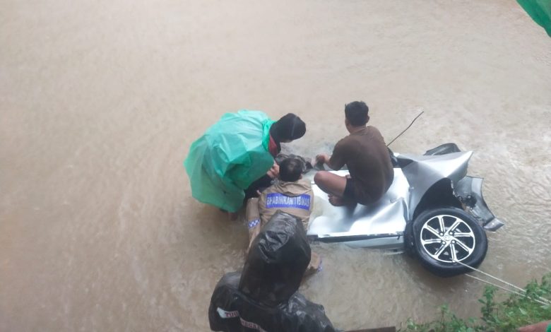 Kecelakaan Maut di Pangkep, 5 Orang Meninggal Setelah Tabrak Pohon