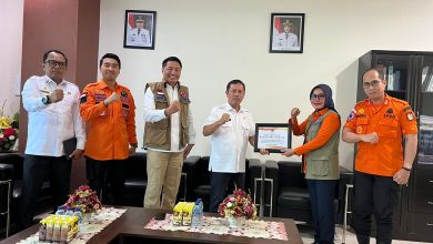BNPB Serahkan Rp 350 Juta Dana Siap Pakai ke Pemkot Makassar