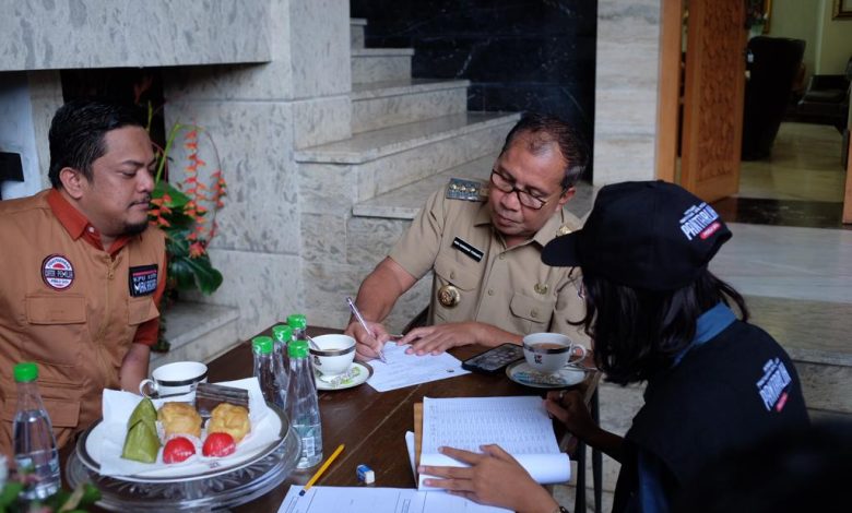 Danny Terima Kunjungan KPU Lakukan Coklit Update dan Verifikasi Pemilih Resmi