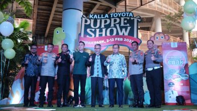 Gaungkan Makassar Kota Makan Enak di Puppet Show Kalla Toyota, Danny Kolaborasi Kemajuan Kota