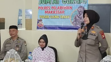 Jumat Curhat, Kapolsek Ujung Tanah Kompol Andriyani Lilikay Tatap Muka dengan Warga Tamalabba