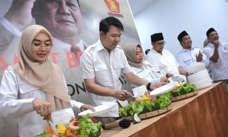 Rayakan HUT ke-15 Gerindra, Pengurus DPC Makassar Dengarkan Orasi Semangat dari Prabowo