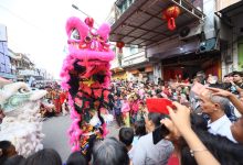 Ribuan Warga Padati Area Pegelaran Karnaval Budaya Jappa Jokka Cap Go Meh 2023