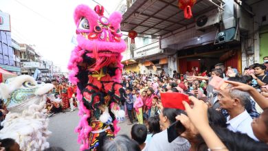 Ribuan Warga Padati Area Pegelaran Karnaval Budaya Jappa Jokka Cap Go Meh 2023