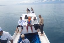 Wali Kota Hadi Serahkan Bantuan Kapal Lima Unit dan 63 Perahu ke Nelayan Pesisir Teluk Palu