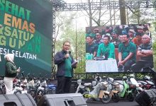 Hadiri Haul Emas PPP, Danny Pomanto Jalan Sehat Bareng Sandiaga Uno