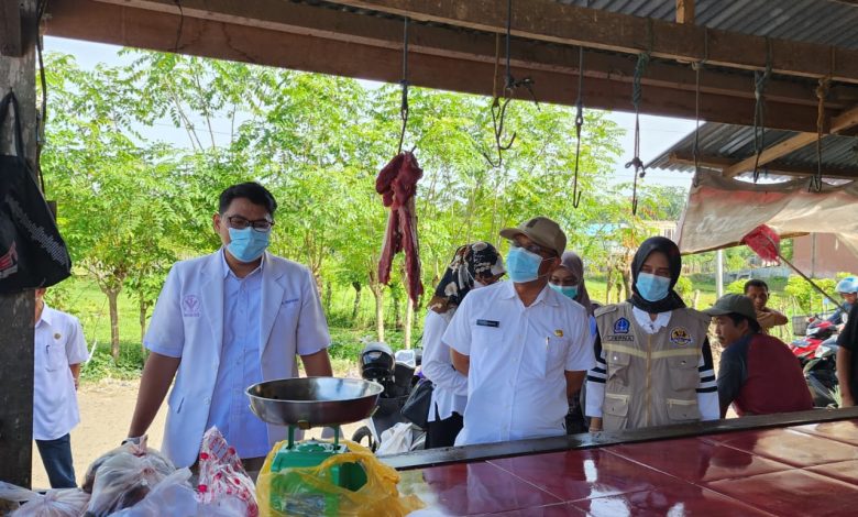 Antipasi Penyakit Flu Burung Dinas Peternakan Sidak Para Pedangan Hewan Di Pasar Palakka