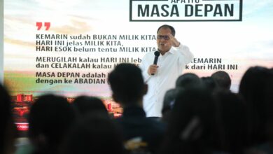 Danny Pomanto Bicara Kepimpinan Adaptif dengan Ratusan Mahasiswa UKI Toraja