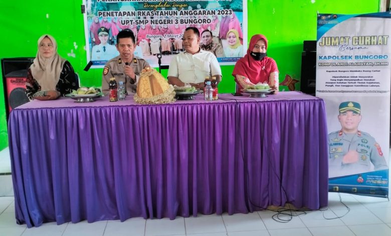 Jumat Curhat Polsek Bungoro di SMPN 3 Boriappaka, Orang Tua Siswa Sampaikan Kekhawatiran Soal Kenakalan Remaja