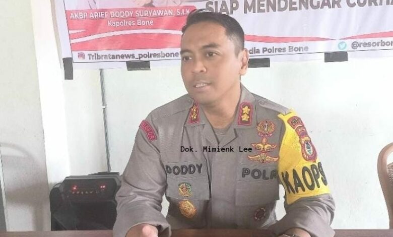 Hindari Kemacetan di Kappang, Kapolres Bone Imbau Warga Lewati Jalan Alternatif Lain