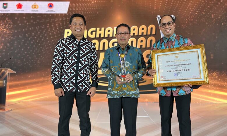 Pemkot Makassar Raih PPKM Award 2023, Bukti Keberhasilan Program Makassar Recover