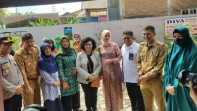 Polsek Bungoro Gelar Pengamanan Kunjungan Pembina Ikawati Kementrian ATRBPN Ibu Nanny Hadi Tjahjanto di Bungoro