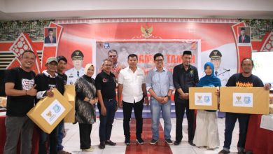 Raih Adipura, Petugas Kebersihan Makan Malam Bersama di Pendopo Rujab Bupati
