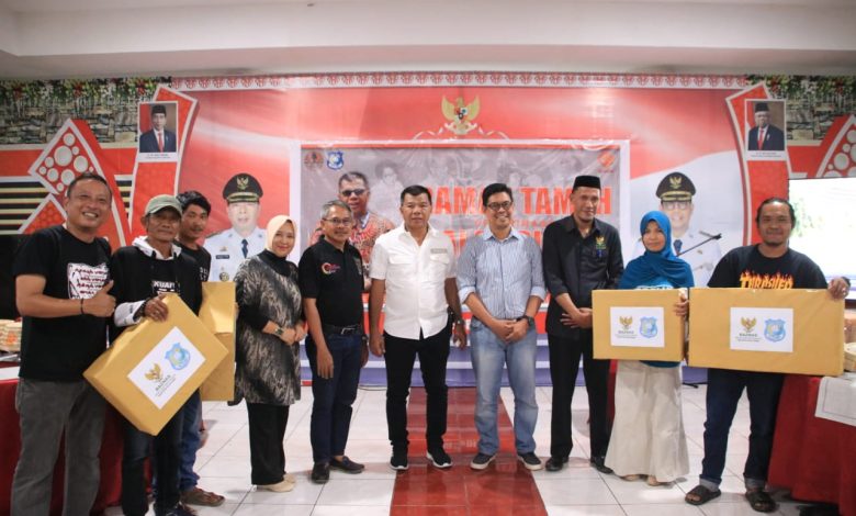 Raih Adipura, Petugas Kebersihan Makan Malam Bersama di Pendopo Rujab Bupati