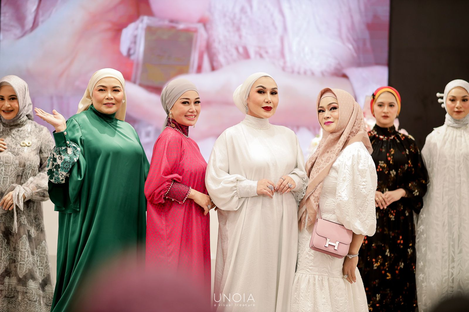 Sambut Hari Raya Idul Fitri 1444 Hijriah, Donna Scarves dan Donna Prive Luncurkan koleksi terbarunya Harra Series