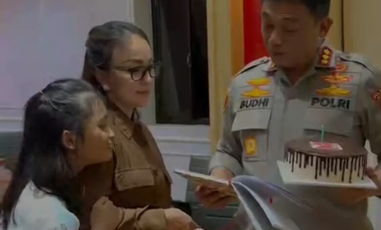 Kejutan Ultah Emas Kombes Budhi Haryanto